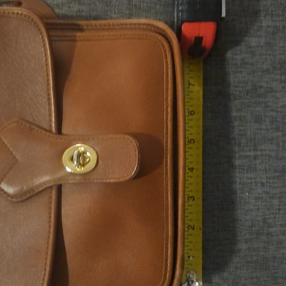 Georgetown Leather Design Bag - Picture 13 of 15